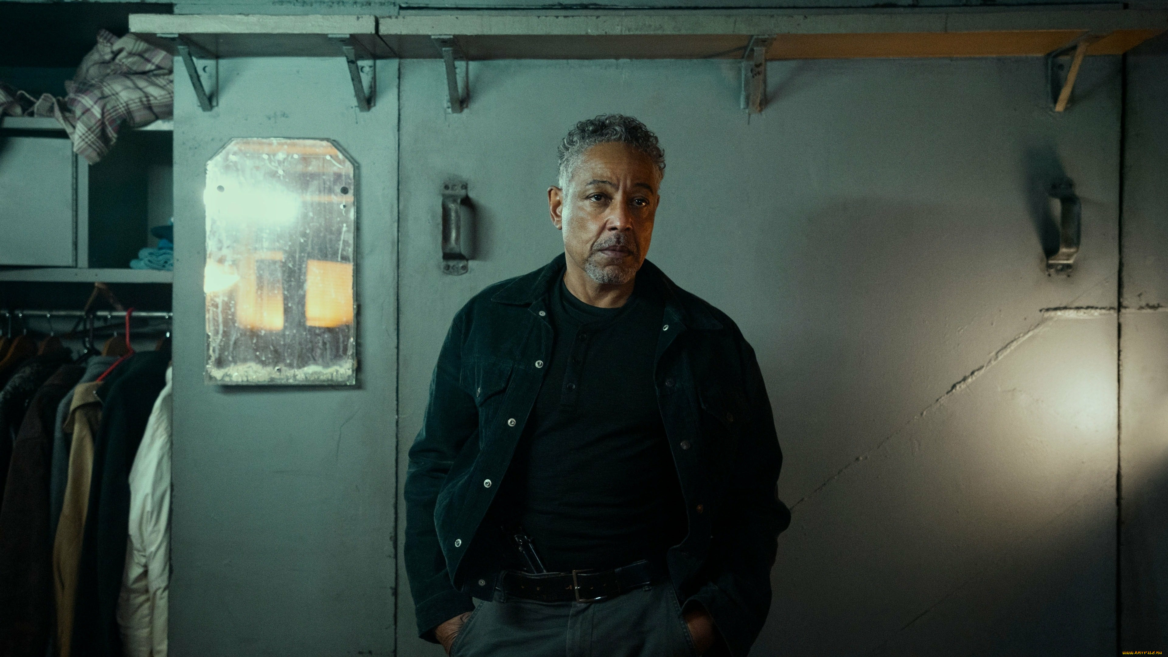 kaleidoscope ,  2023,  , -unknown , , , , , , , , , netflix, , , giancarlo, esposito, leo, pap